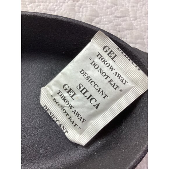 Pioneer Woman Cast Iron Oval Casserole Baking Dish With Handles *Black*6”x4”*NEW - Picture 5 of 6